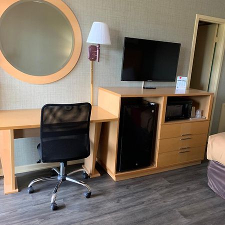 Falls Inn Newton Falls Экстерьер фото
